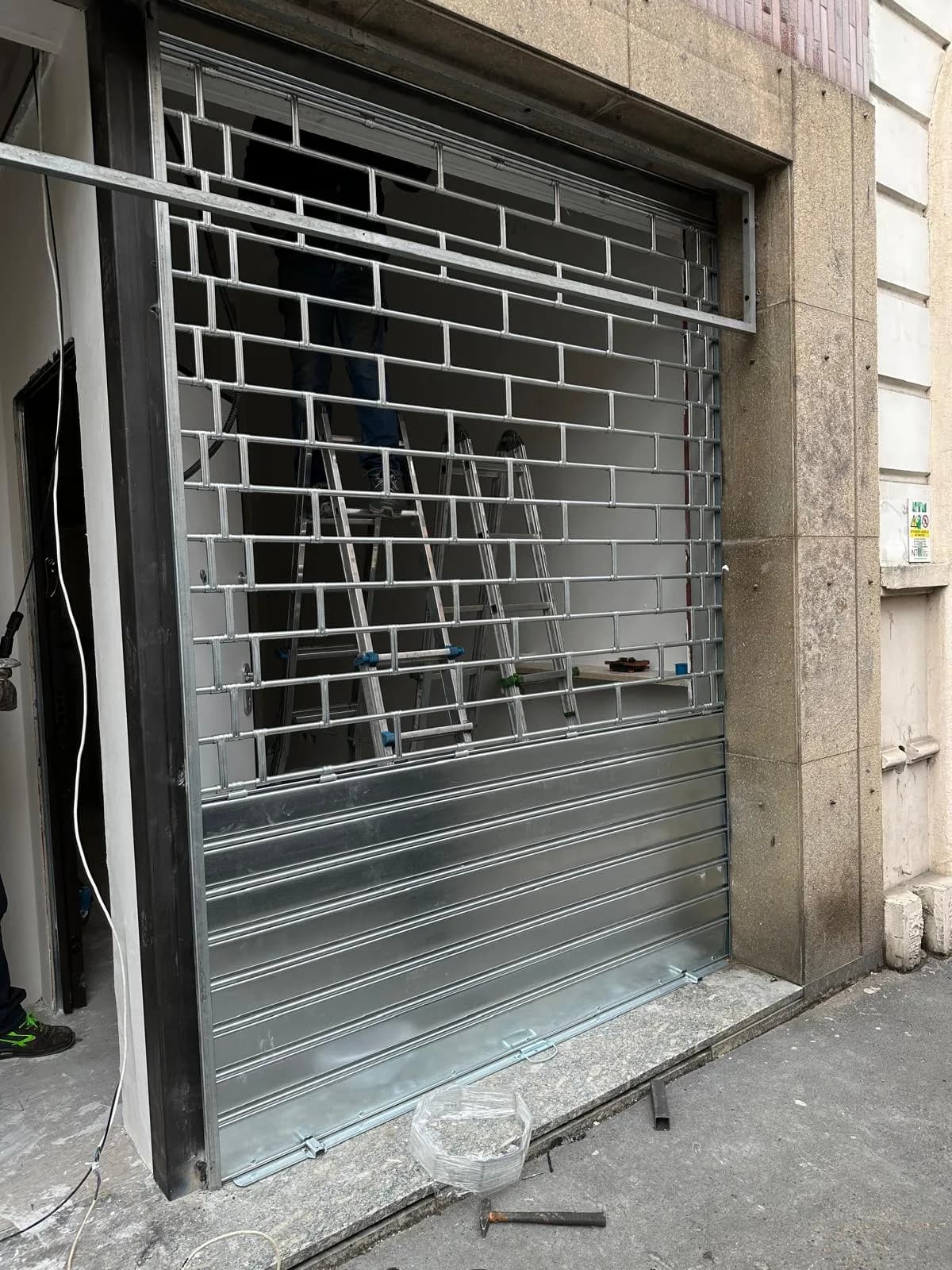 Assistenza serranda H24 Milano