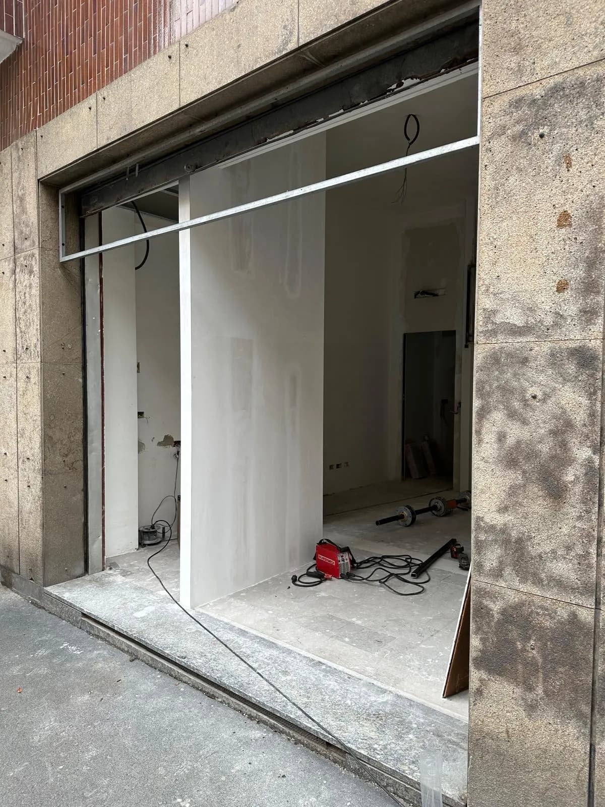 Riparazione urgente serranda Brera Milano
